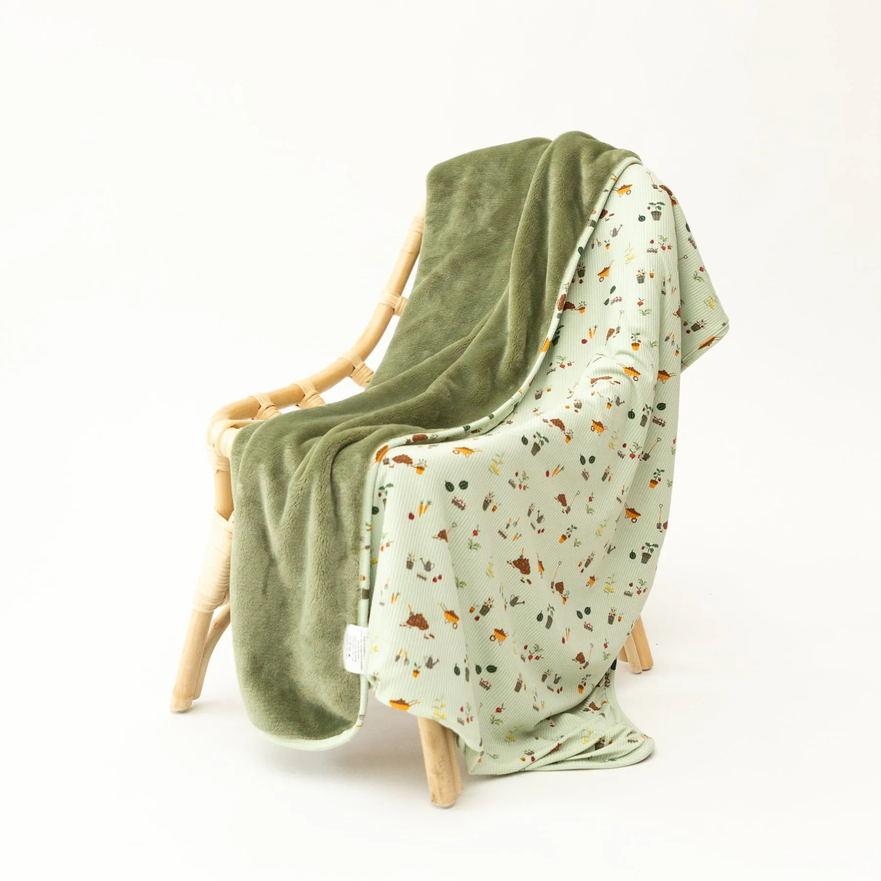 Backyard Garden Small Ribbed Toddler Blanket