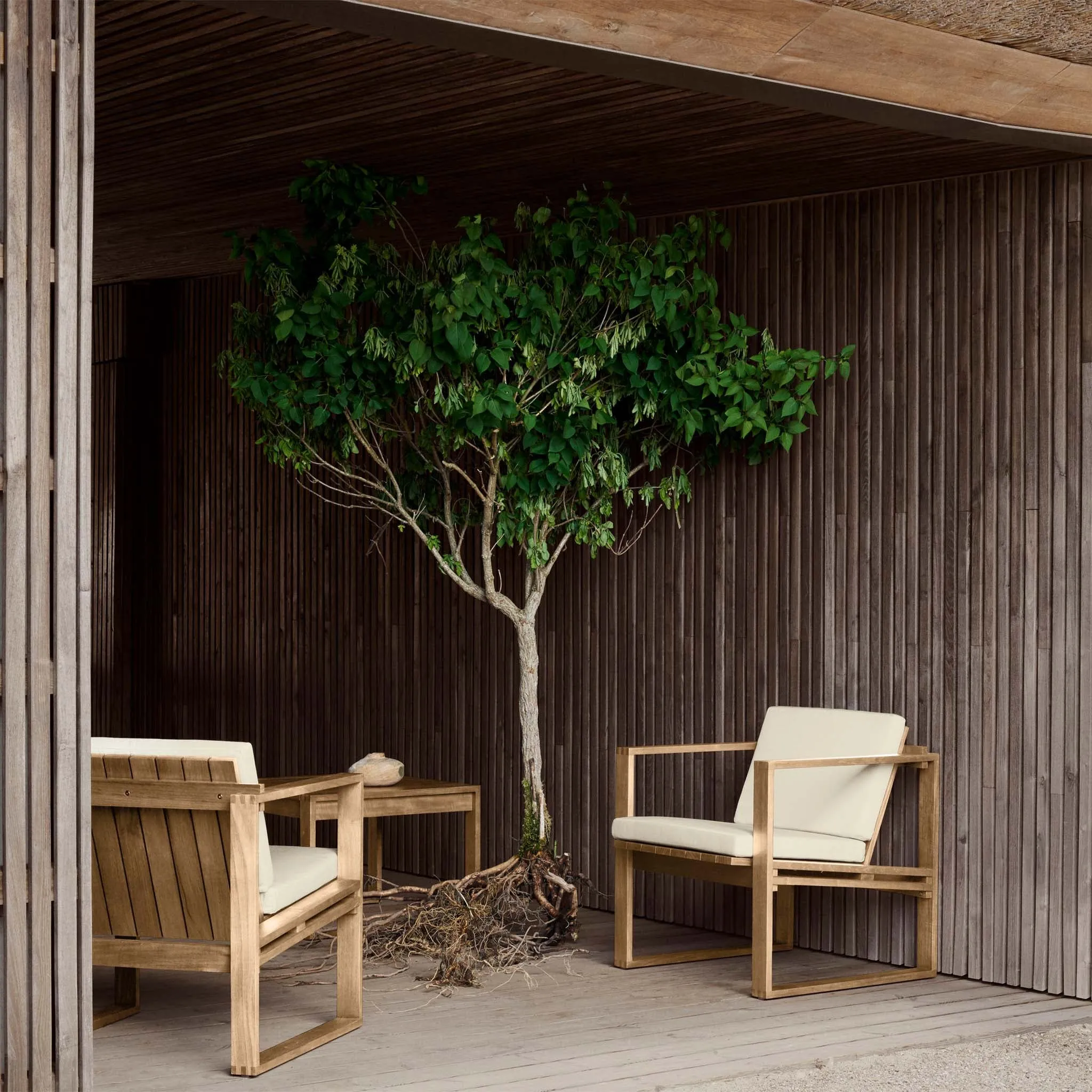 BK16 Side Table by Carl Hansen & Søn