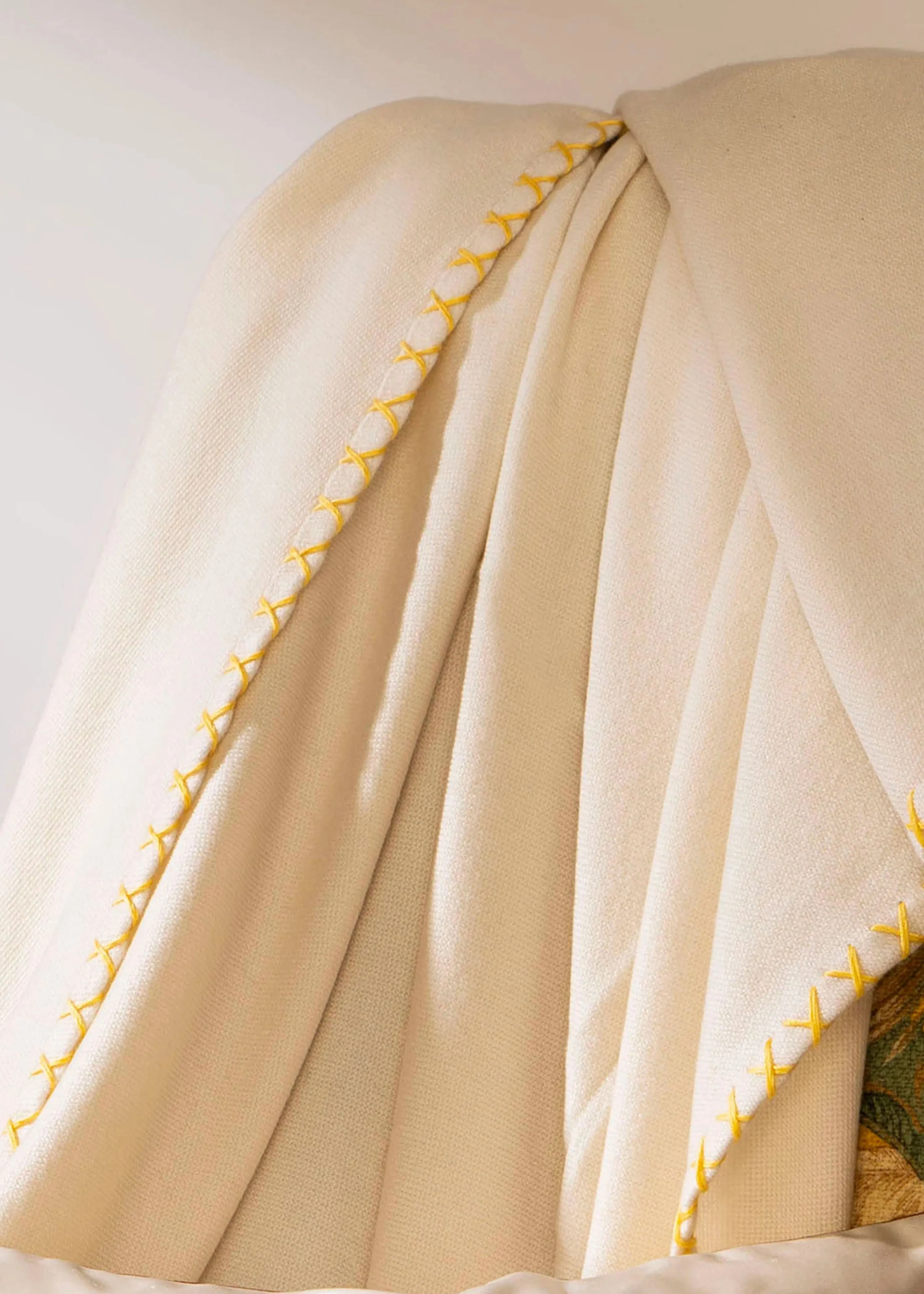 Classic Reversible Blanket in Cashmere