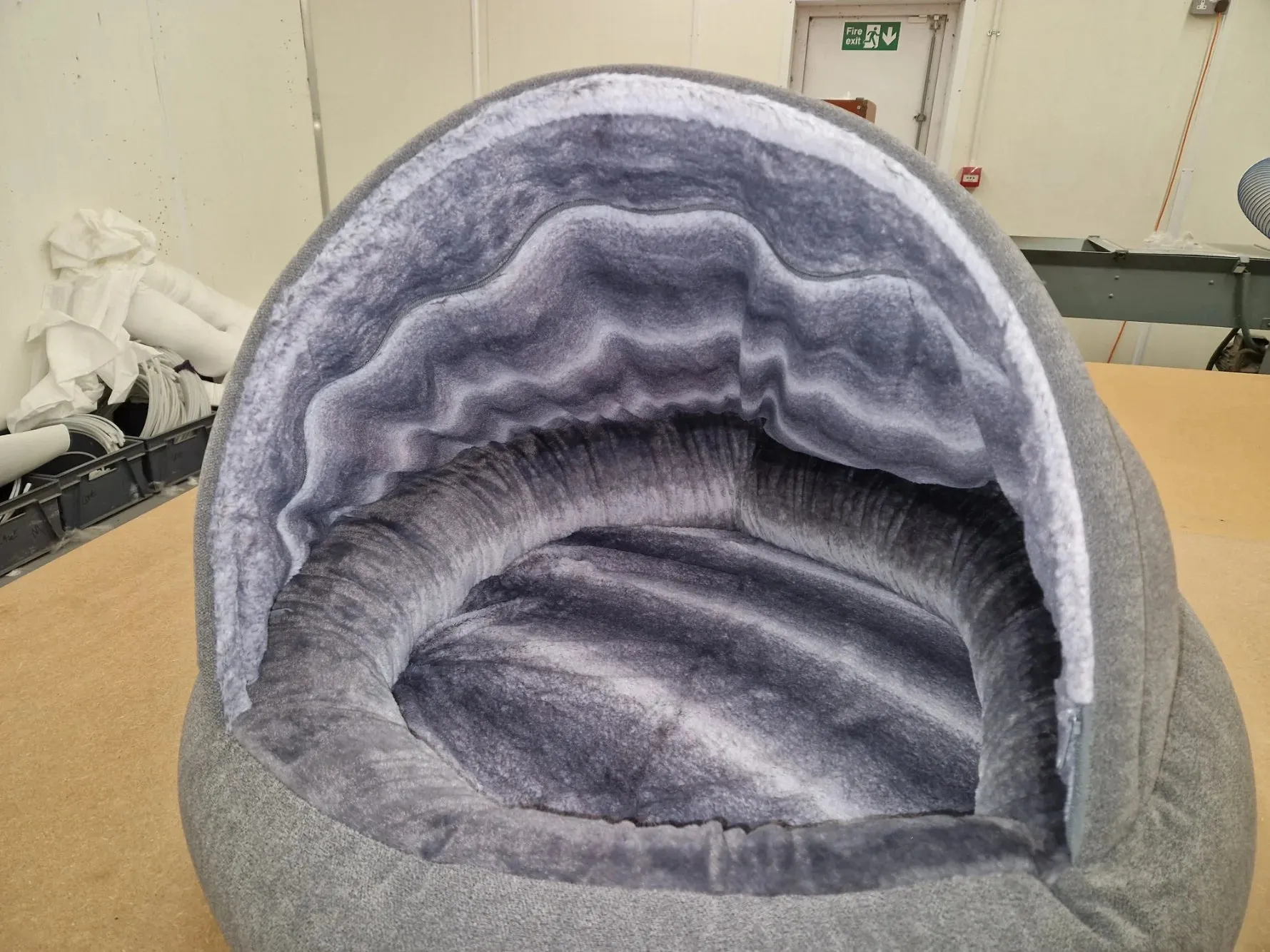 New Faux Fur Cocoon Bed