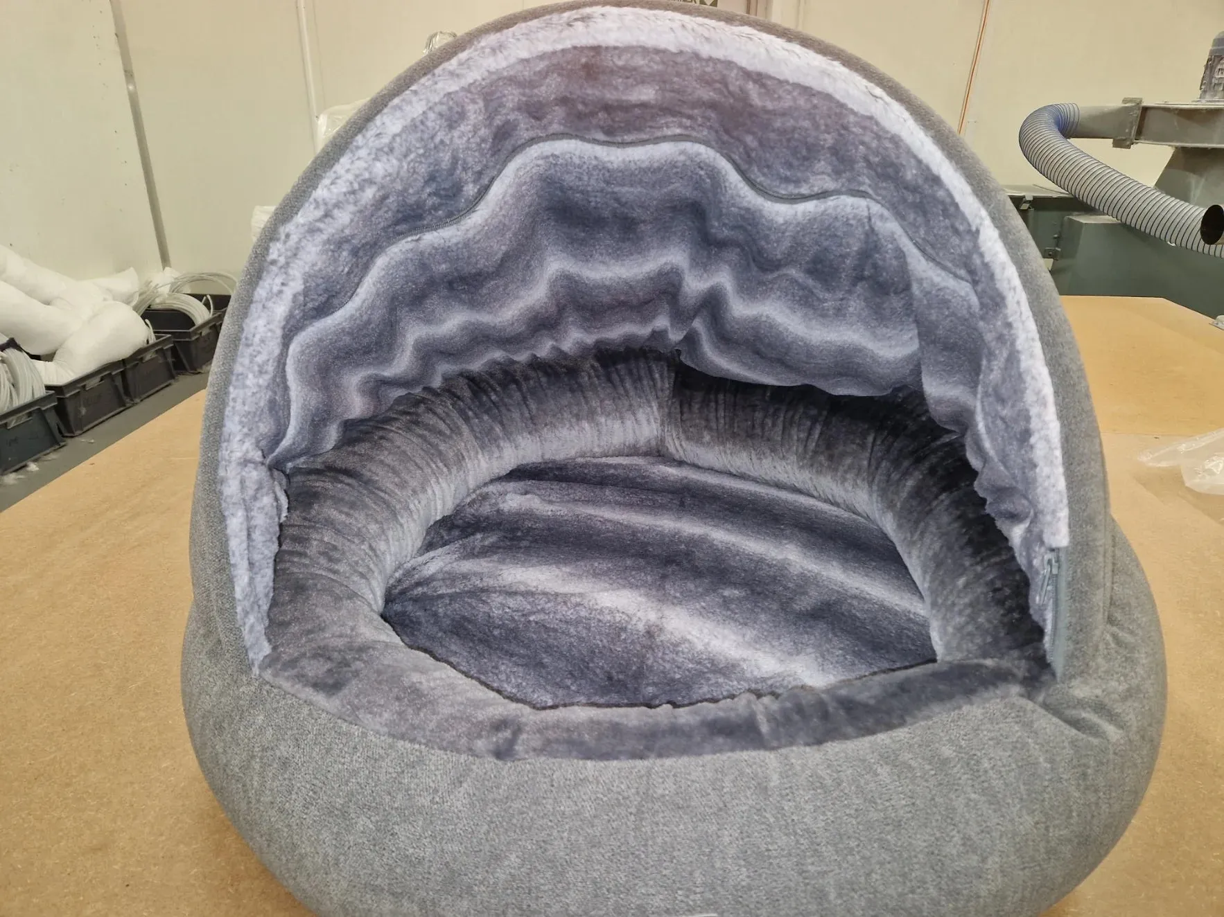 New Faux Fur Cocoon Bed