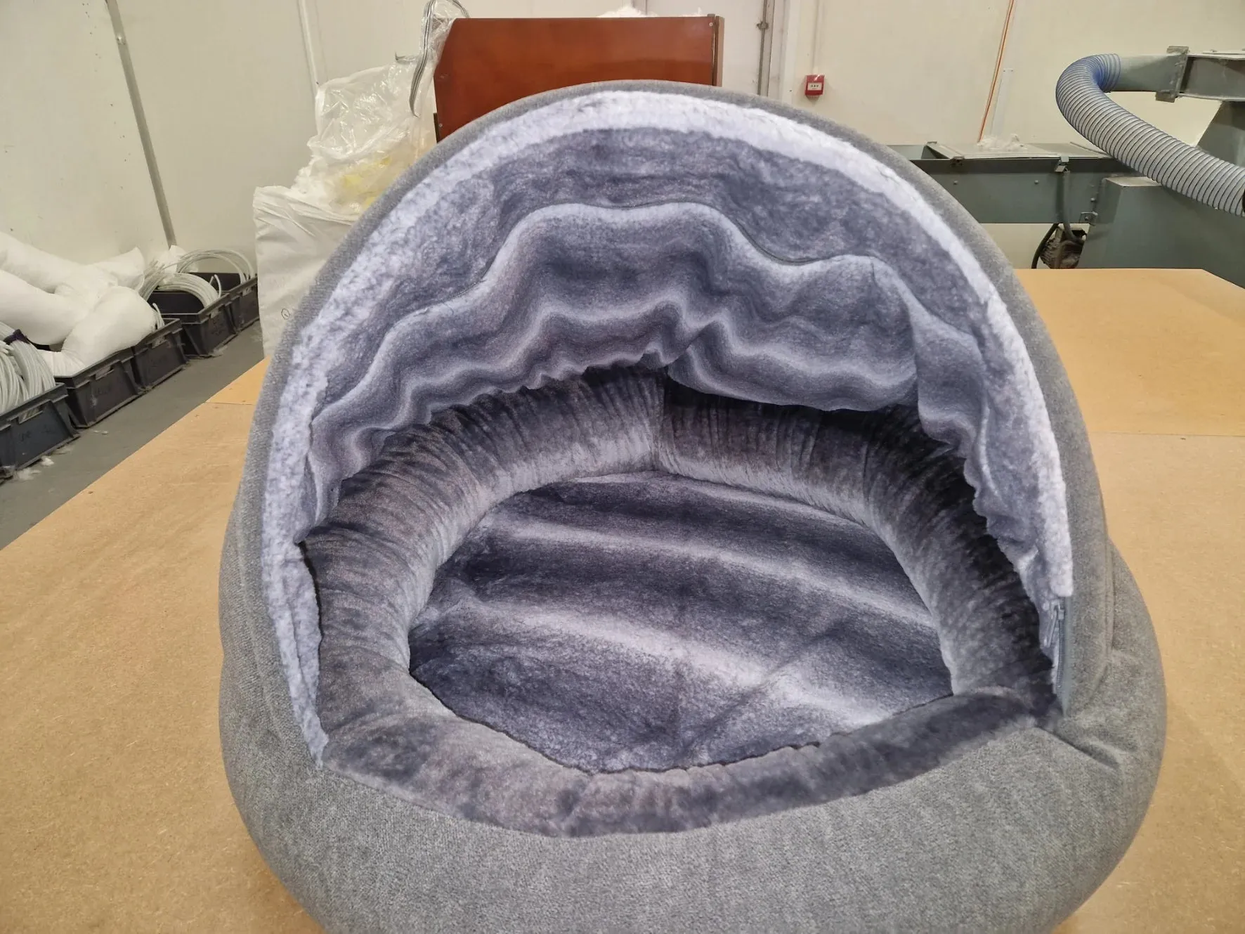 New Faux Fur Cocoon Bed