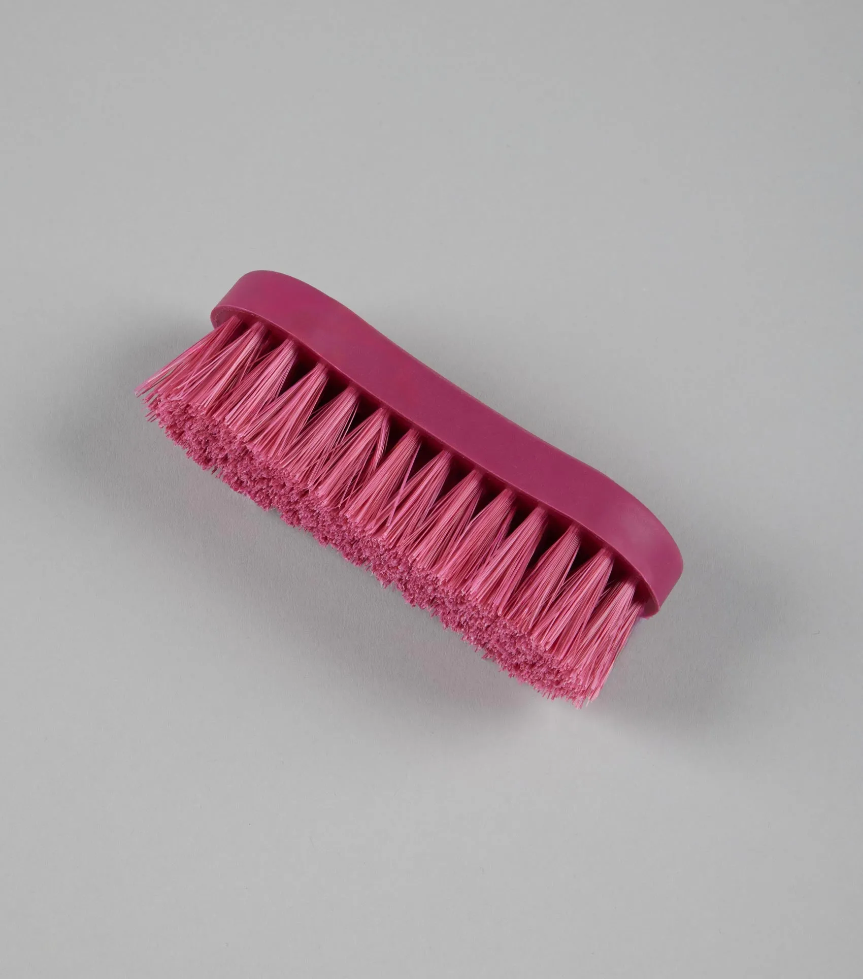 Soft-Touch Face Brush Wine & Fuchsia