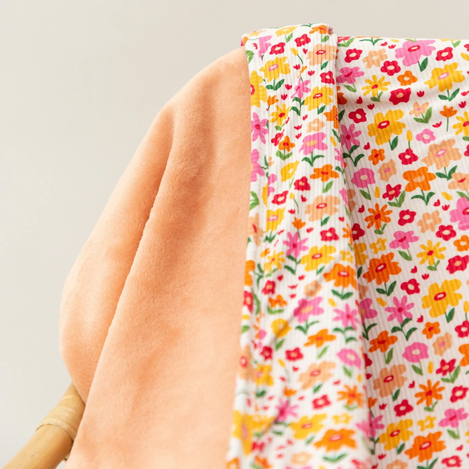 Summer Blooms Small Ribbed Toddler Blanket